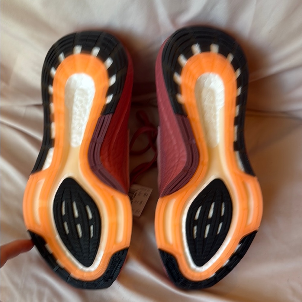 Adidas Ultraboost Women's Running Shoes - Picture 3 of 5